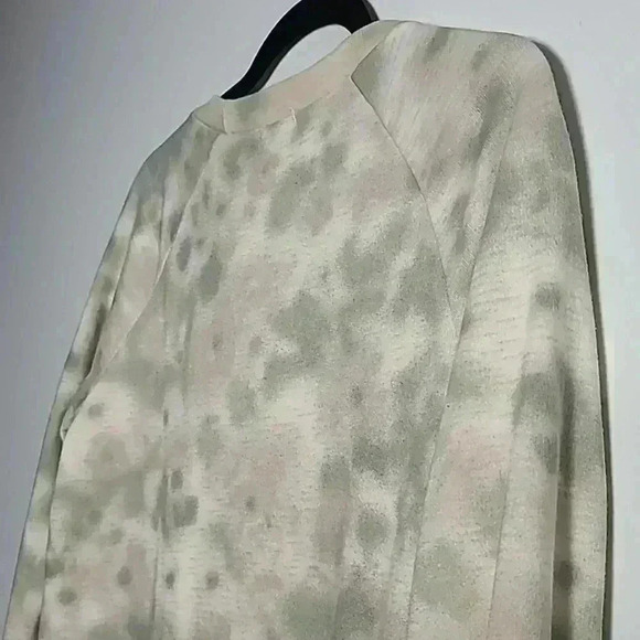 DYLAN Cloud Tie Dye Pullover Sweatshirt Size Medium - Picture 16 of 16
